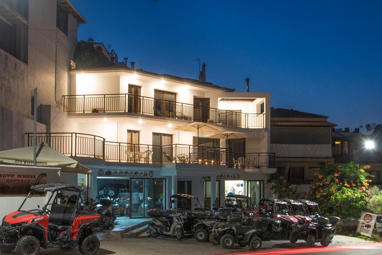 D & E Apartments Skiathos Exteriér fotografie